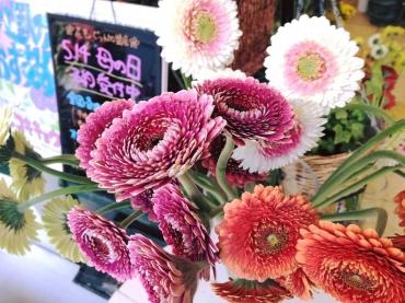 ガーベラがいっぱい☆|「吉垣生花店」　（東京都府中市の花屋）のブログ